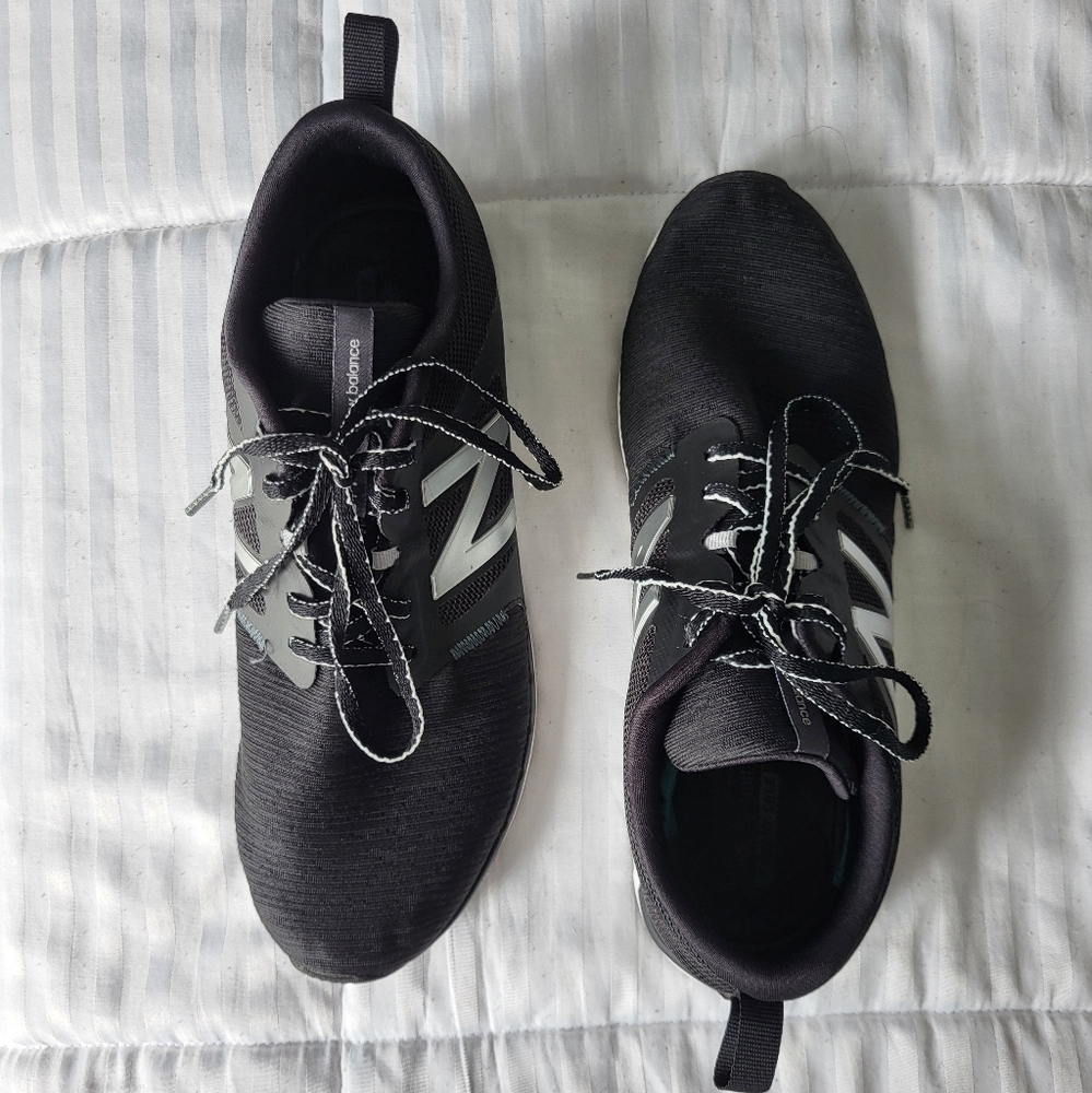 Sport shoes